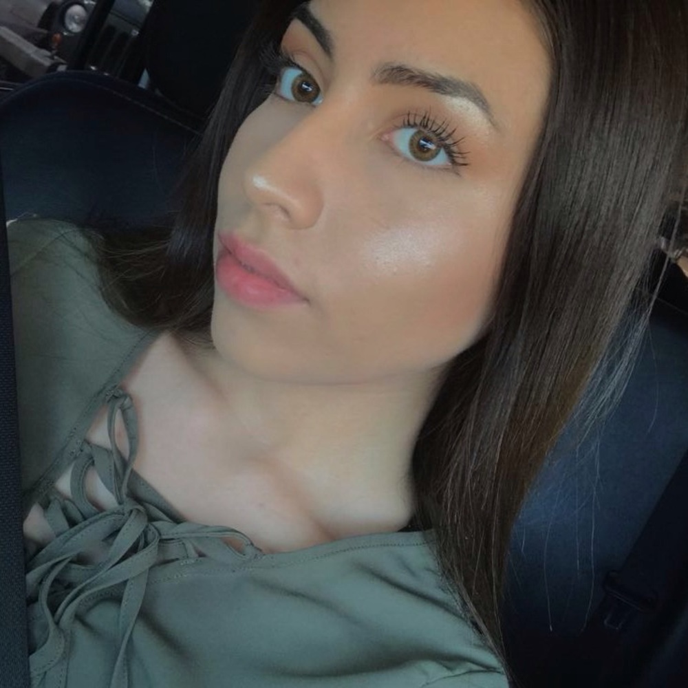 Meet your Posher, Aylin